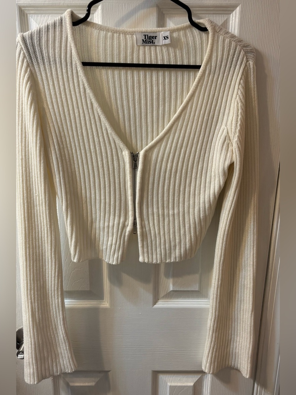 Tiger Mist Ivory Ribbed Zip Crop Cardigan